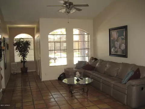 836 E Linda Ln, Gilbert, AZ 85234 photo 4