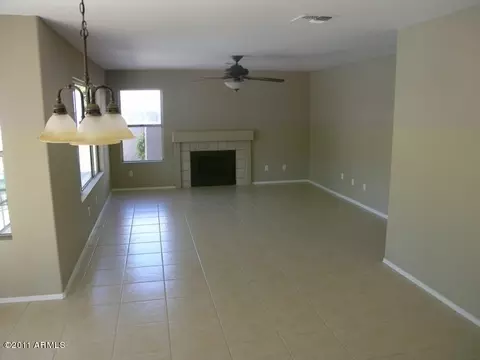 4426 E Graythorn St, Phoenix, AZ 85044 photo 6