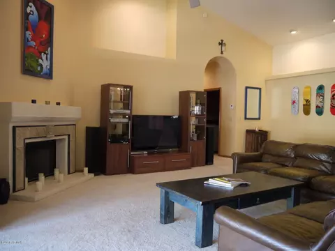1038 W Iris Dr, Gilbert, AZ 85233 photo 9