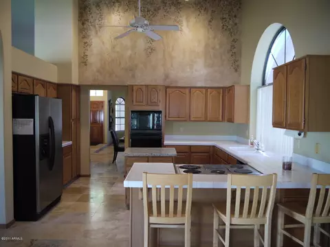 1038 W Iris Dr, Gilbert, AZ 85233 photo 7