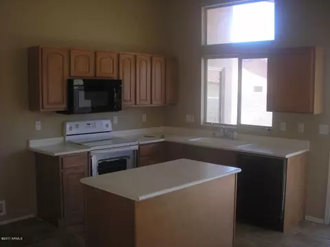 2302 E Springfield Pl, Chandler, AZ 85286 photo 3