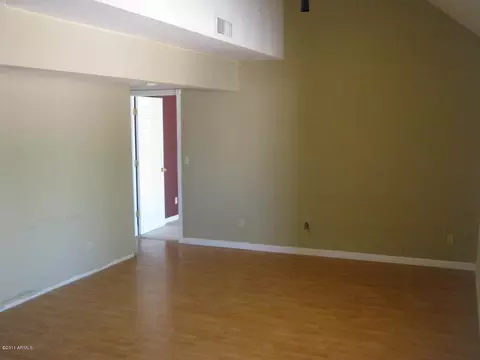 8242 E Mcdowell Rd, Mesa, AZ 85207 photo 5