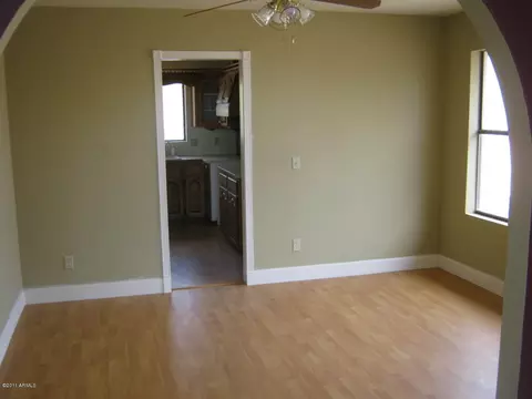 8242 E Mcdowell Rd, Mesa, AZ 85207 photo 3