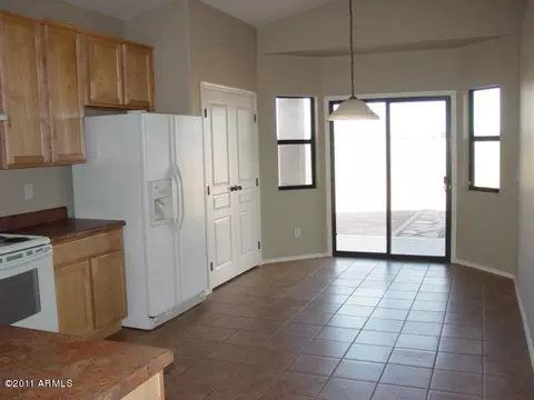 6009 S 25th Dr, Phoenix, AZ 85041 photo 3