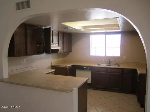 7980 W Devonshire Ave, Phoenix, AZ 85033 photo 4