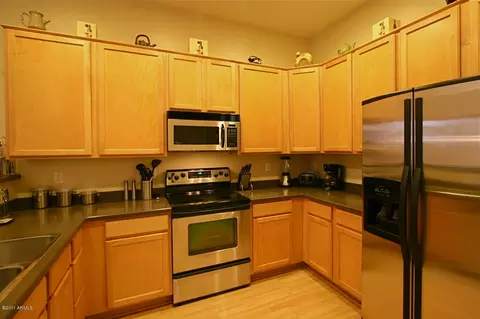 2004 E Valencia Dr, Phoenix, AZ 85042 photo 11