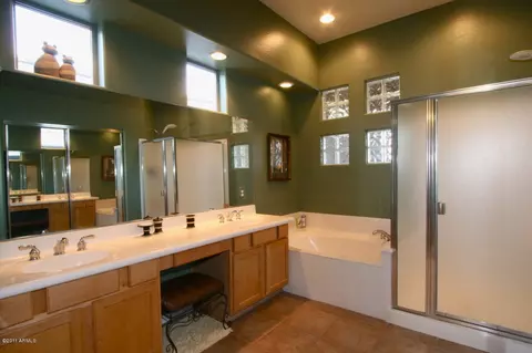 2004 E Valencia Dr, Phoenix, AZ 85042 photo 14