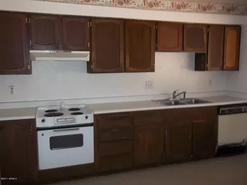 4502 E Saint Anne Ave, Phoenix, AZ 85042 photo 4
