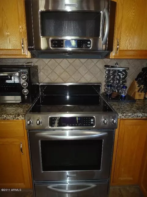 4213 E Cathedral Rock Dr, Phoenix, AZ 85044 photo 8