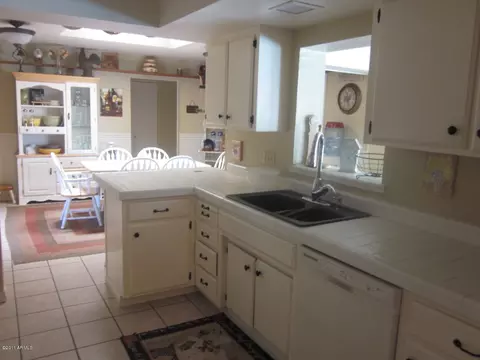 2525 E Geneva Dr, Tempe, AZ 85282 photo 5