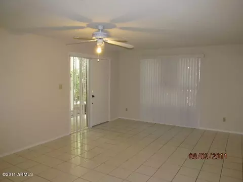 4111 E Camelback Rd #17, Phoenix, AZ 85018 photo 2