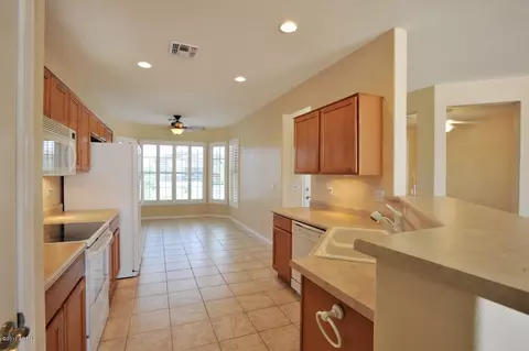 3764 E County Down Dr, Chandler, AZ 85249 photo 2