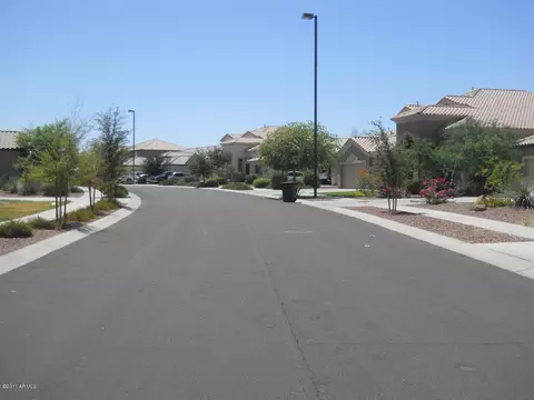 4164 S Snowcap Dr, Gilbert, AZ 85297 photo 4