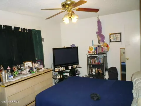 3213 N 64th Dr, Phoenix, AZ 85033 photo 10