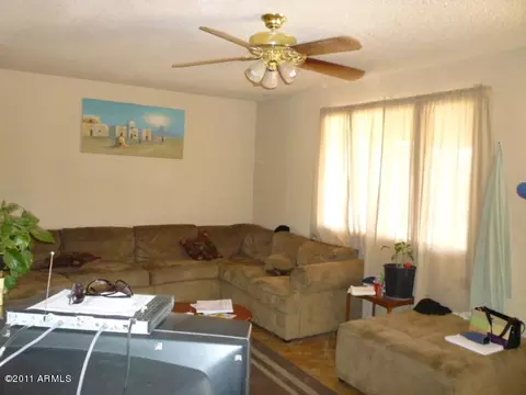 3213 N 64th Dr, Phoenix, AZ 85033 photo 4