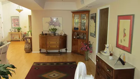 4415 E Osborn Rd, Phoenix, AZ 85018 photo 16