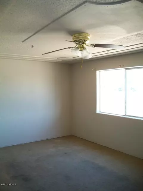 901 E Darrel Rd, Phoenix, AZ 85042 photo 4