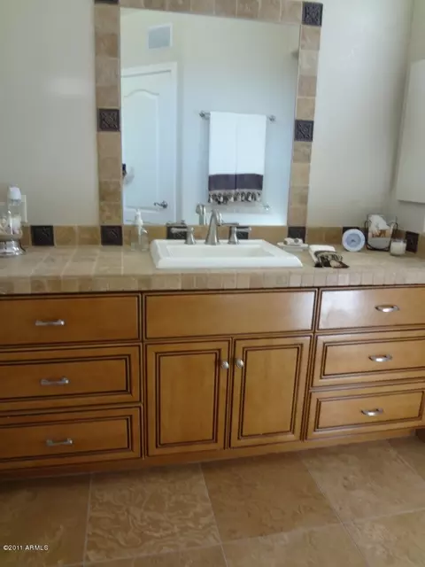 428 E Brookwood Ct, Phoenix, AZ 85048 photo 12