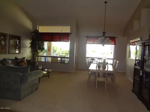 428 E Brookwood Ct, Phoenix, AZ 85048 photo 5