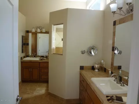 428 E Brookwood Ct, Phoenix, AZ 85048 photo 9