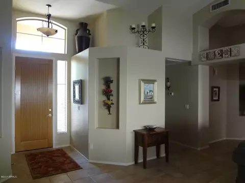 428 E Brookwood Ct, Phoenix, AZ 85048 photo 4