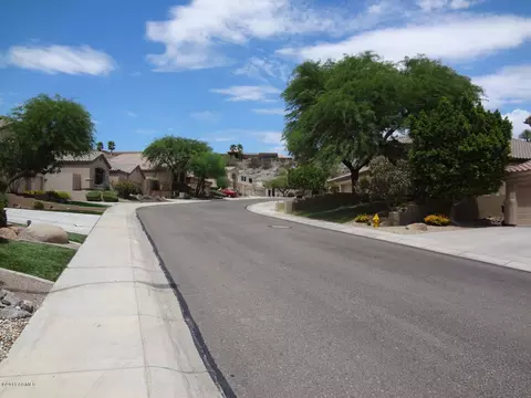 428 E Brookwood Ct, Phoenix, AZ 85048 photo 2