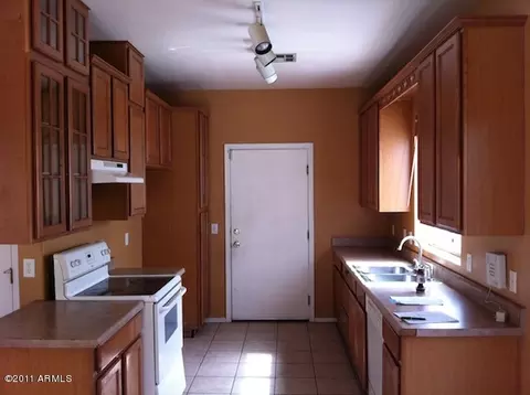 3917 W Irwin Ave, Phoenix, AZ 85041 photo 11