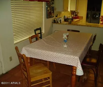623 N Forest St, Mesa, AZ 85203 photo 2