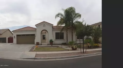 3129 E Blue Ridge Way, Gilbert, AZ 85298 photo 1