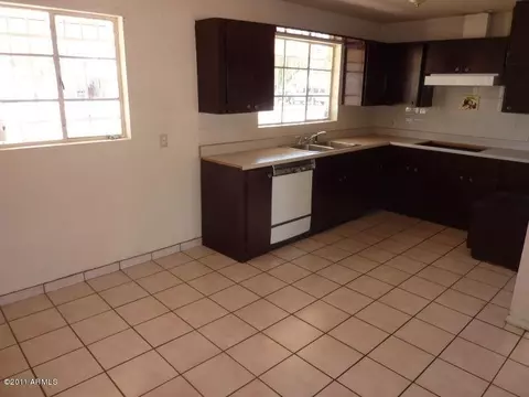 3048 E Avalon Dr, Phoenix, AZ 85016 photo 10