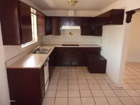 3048 E Avalon Dr, Phoenix, AZ 85016 photo 8