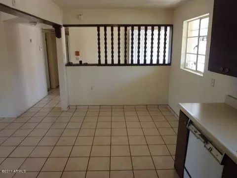 3048 E Avalon Dr, Phoenix, AZ 85016 photo 9
