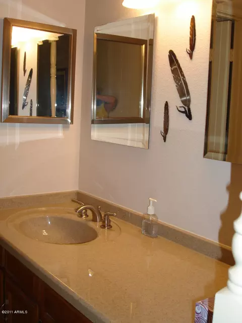 4786 E Kiva St, Phoenix, AZ 85044 photo 8