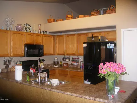 1402 E San Angelo Ave, Gilbert, AZ 85234 photo 2