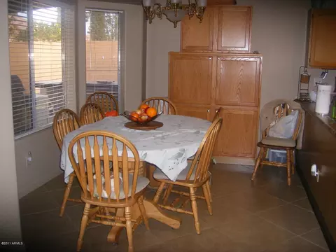 1402 E San Angelo Ave, Gilbert, AZ 85234 photo 3