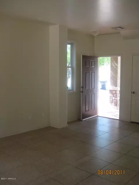 2237 E Pecan Rd, Phoenix, AZ 85040 photo 4