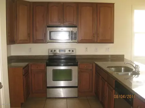 2237 E Pecan Rd, Phoenix, AZ 85040 photo 2