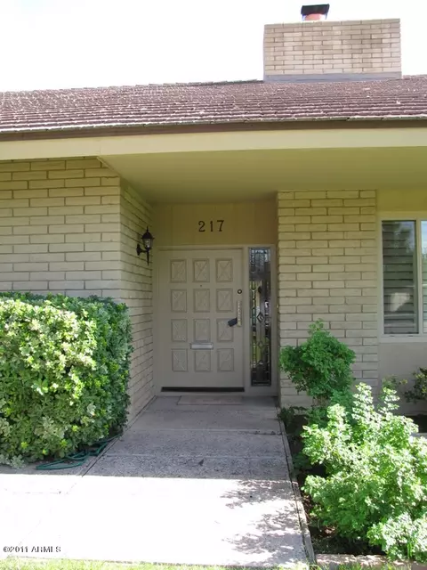 217 E Glenn Dr, Phoenix, AZ 85020 photo 9