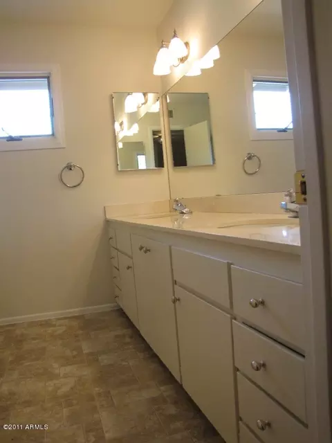 217 E Glenn Dr, Phoenix, AZ 85020 photo 21