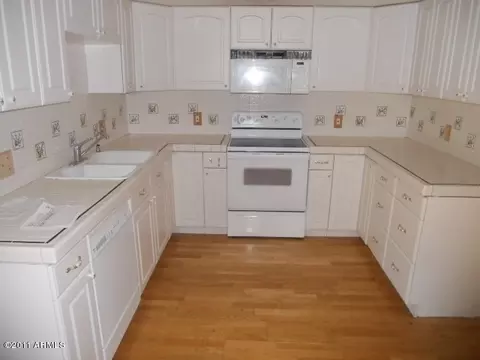 2902 E Tonto Ln, Phoenix, AZ 85050 photo 6