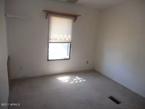 2902 E Tonto Ln, Phoenix, AZ 85050 photo 13