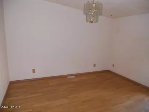 2902 E Tonto Ln, Phoenix, AZ 85050 photo 8