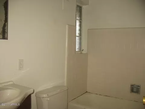5108 N 39th Dr, Phoenix, AZ 85019 photo 9
