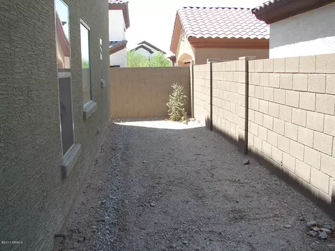 3936 E Branham Ln, Phoenix, AZ 85042 photo 7