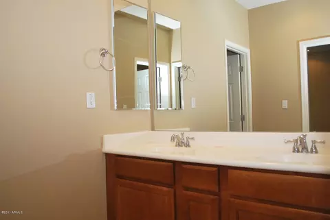 3825 E Patrick Ln, Phoenix, AZ 85050 photo 33