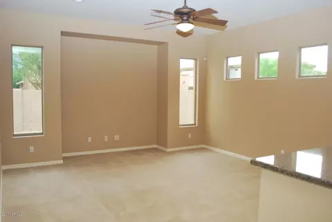 3825 E Patrick Ln, Phoenix, AZ 85050 photo 11