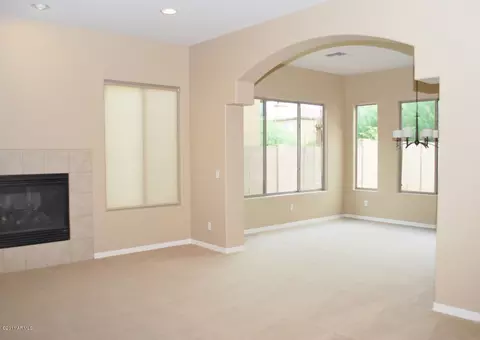 3825 E Patrick Ln, Phoenix, AZ 85050 photo 2
