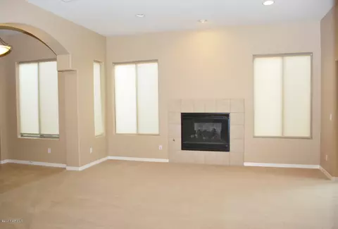 3825 E Patrick Ln, Phoenix, AZ 85050 photo 3