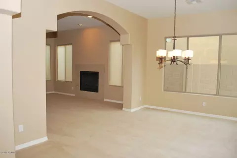 3825 E Patrick Ln, Phoenix, AZ 85050 photo 5