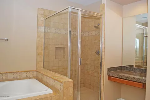 3825 E Patrick Ln, Phoenix, AZ 85050 photo 23